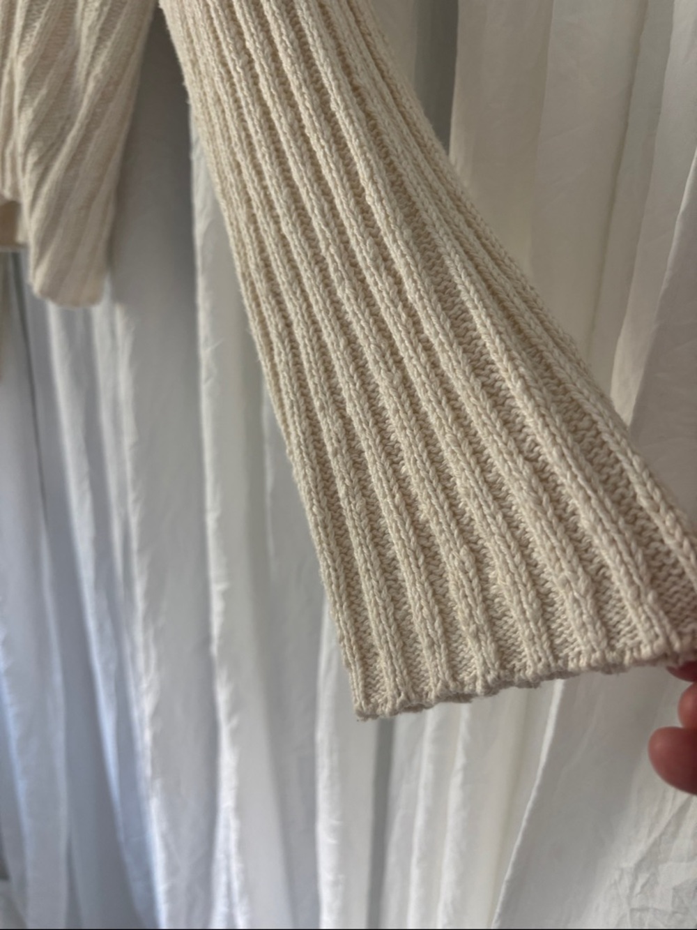 American Eagle Outfitters Beige Ribbed V‑Neck Button Cardigan - Picture 5 of 9